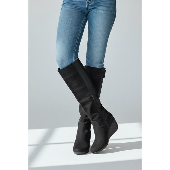 Kenneth Cole Reaction Worth Ur While Black Suede Wedge Tall Boots 7M - Picture 4 of 4